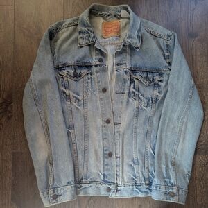 Levi's Men's Denim Jean Trucker Jacket